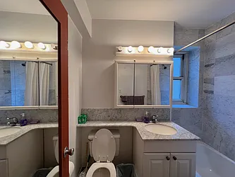 Rented by MaxInvest Real Estate, Inc.