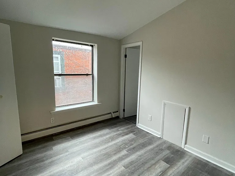 1917 Spring Garden St #6 — Photo 12