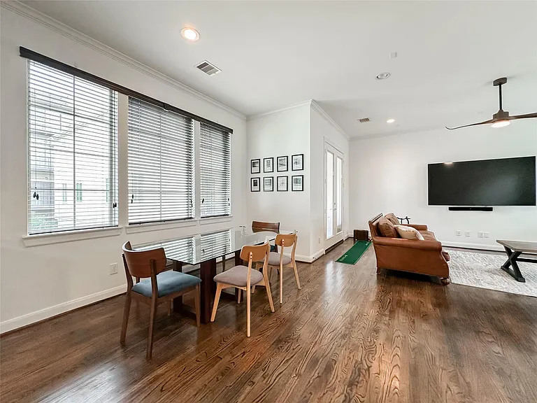2 Hermann Park Ct — Photo 14
