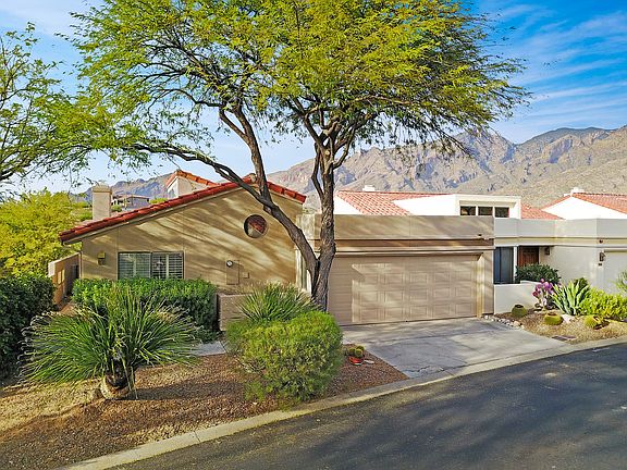 Lovely Setting in La Paloma