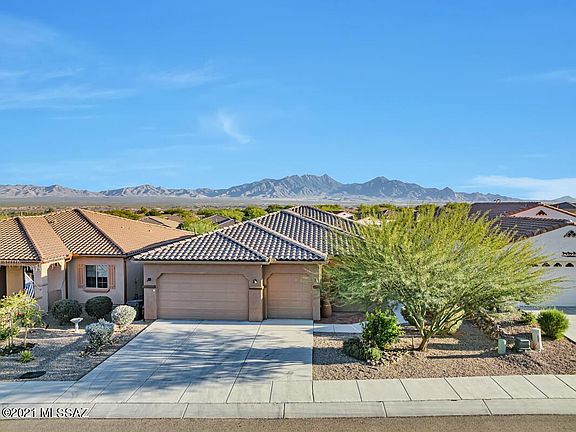 3rd image of 804 N Camino Cerro La Silla
