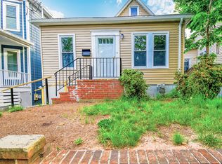 2005 Douglas St NE, Washington, DC 20018