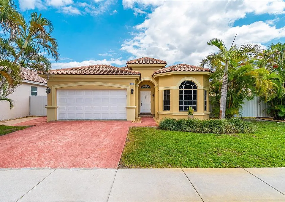 5101 SW 134th Ave