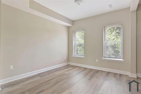 3447 Cottage Ave — Photo 11