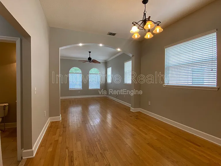332 E Kaley St — Photo 12