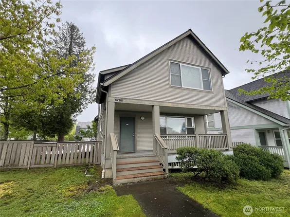 6700 28th Avenue S, Seattle, WA 98108