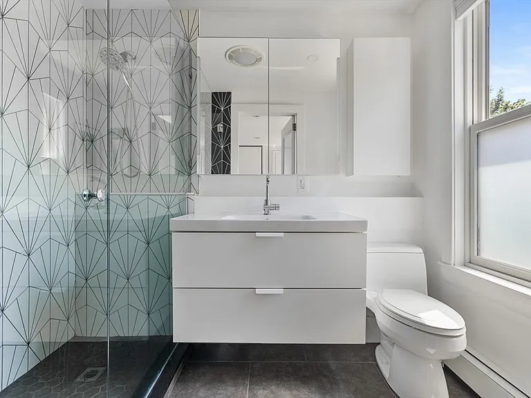 201 W Springfield St #3 — Photo 25