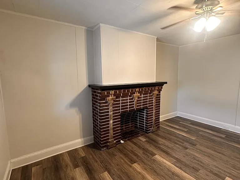 30 W All Saints St #2 — Photo 4