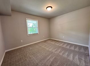 The Lofts at Winchester! 2 BR, 1 Bath, Off-Street Parking, Small Pets Ok!, Winchester, KY 40391