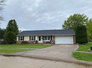 1030 Westgate Dr, Charleston, IL 61920