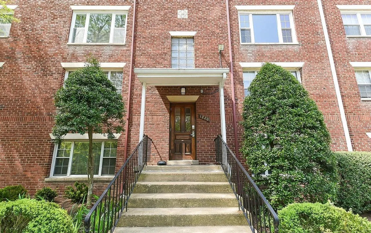 2 bed, 840 sqft, $2,750 — Photo 1