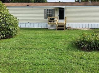 16 Mehard Ave, Grove City, PA 16127