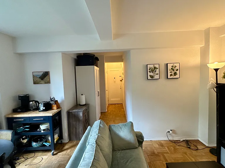550 Grand St #H7F — Photo 16