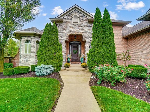 5th image of 7220 Londondale Dr