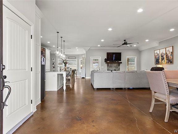 5th image of 11490 Seven Oaks Farm Dr