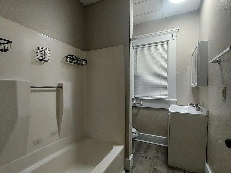 512 Kibler Ave — Photo 6