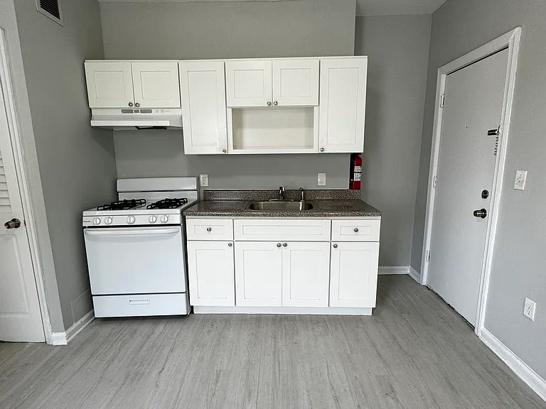 264 Rosa Parks Blvd #1 — Photo 6
