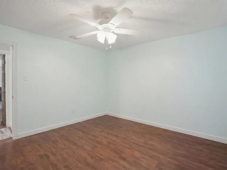 6826 Sahara Dr — Photo 29