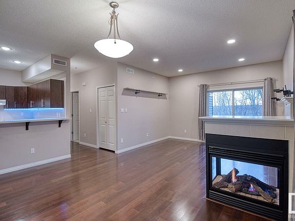 5th image of 30 Oak Vista Dr Unit 16
