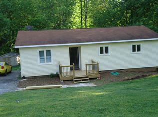 1221 E Poplar St, Conover, NC 28613