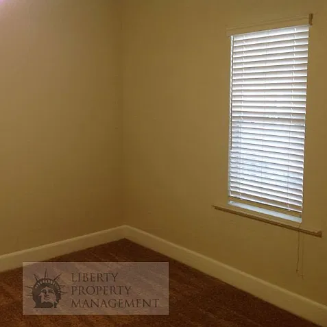 2 bed, 920 sqft, $2,095 — Photo 3