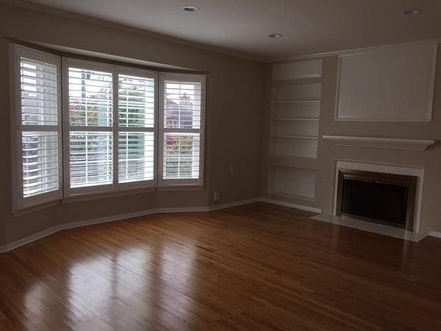 2nd image of 531 Lime St