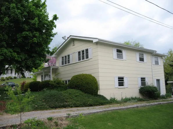 880 Tazewell St, Wytheville, VA 24382