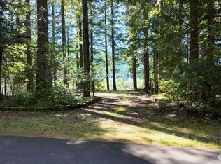 27 Riverside Dr, Deming, WA 98244