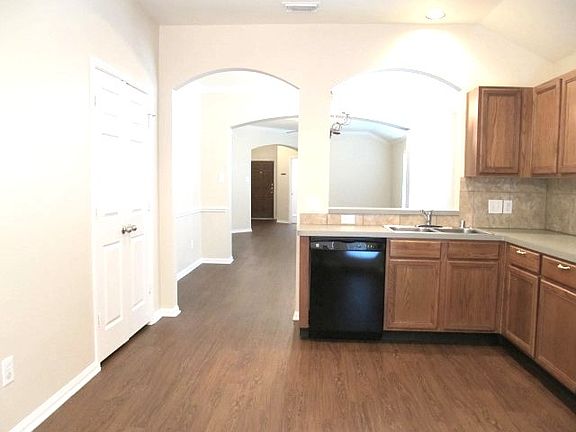 3rd image of 19451 Plantation Bend Ln