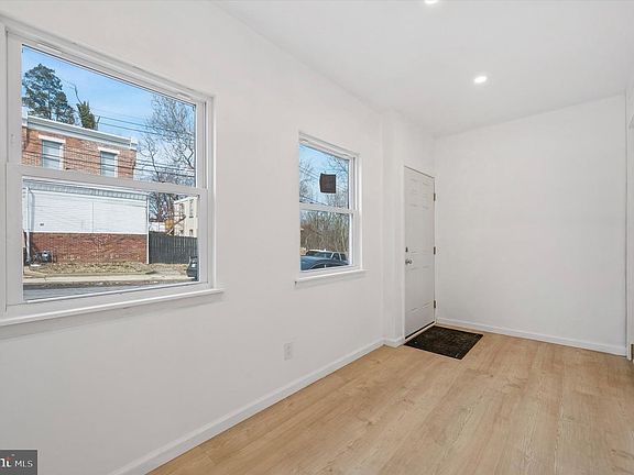 2nd image of 12 Greenway Ave