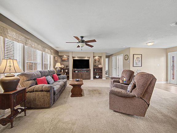 4th image of 9492 Sayers Rd