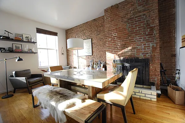 Rented by REAL New York | media 12