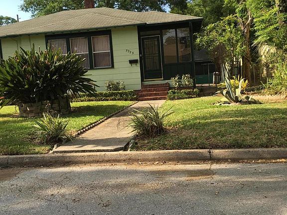 3rd image of 3225 Liberty Cir