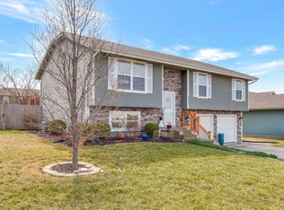 7013 SW 18th St, Topeka, KS 66615