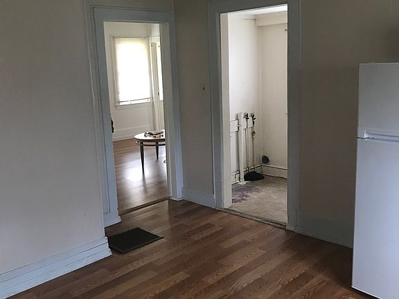 5th image of 1227 Carolina Ave