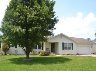 312 Randolph Dr, Centralia, IL