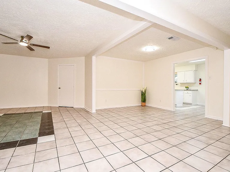16823 Cobble Ridge Dr — Photo 13