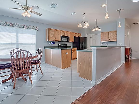 4th image of 13585 SE 87th Cir