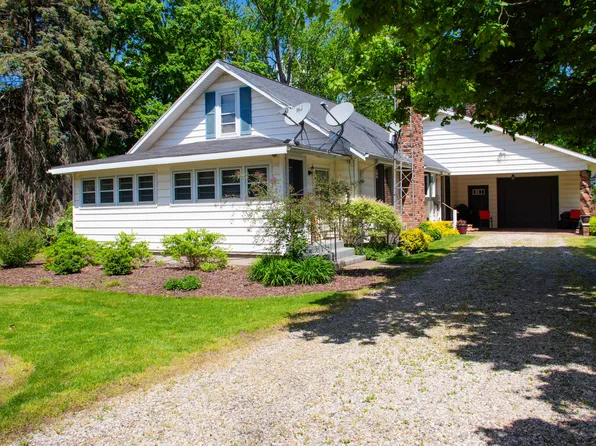 1166 Trayer Rd, Bronson, MI 49028