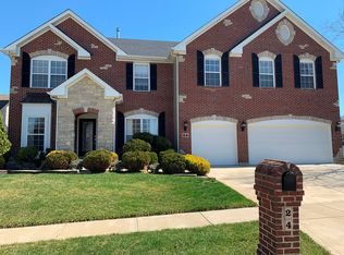 24 Royal Forest Way, Fenton, MO 63026