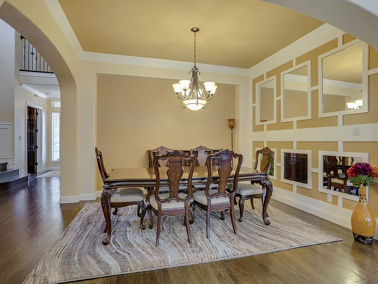 1604 Woodrose Ct — Photo 9