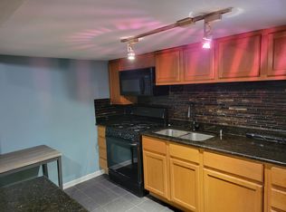 3404 N Tripp Ave #B, Chicago, IL 60641