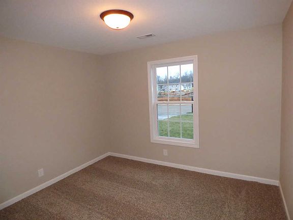 5th image of 518 Medallion Cir