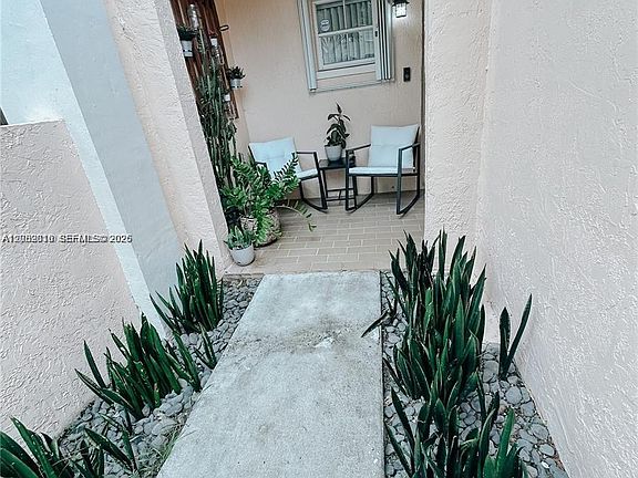 4th image of 11807 SW 99th Ln