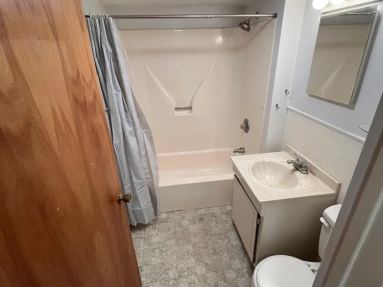 112 Randolph Rd #A — Photo 8