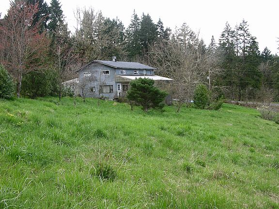 4th image of 39709 NE 21st Ave