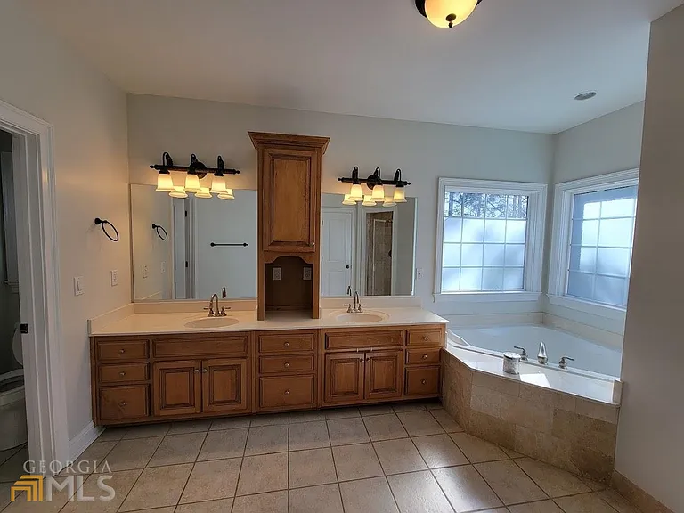 125 Farmington Dr — Photo 13