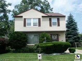 4111 Greenvale Rd, Cleveland, OH 44121