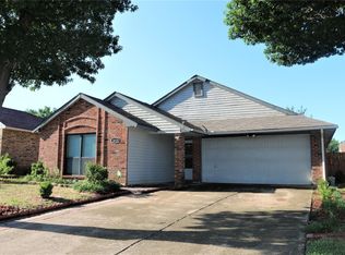 2410 Brookdale Dr, Arlington, TX 76014