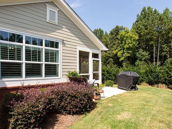 3rd image of 1601 Lexington Green Pnes